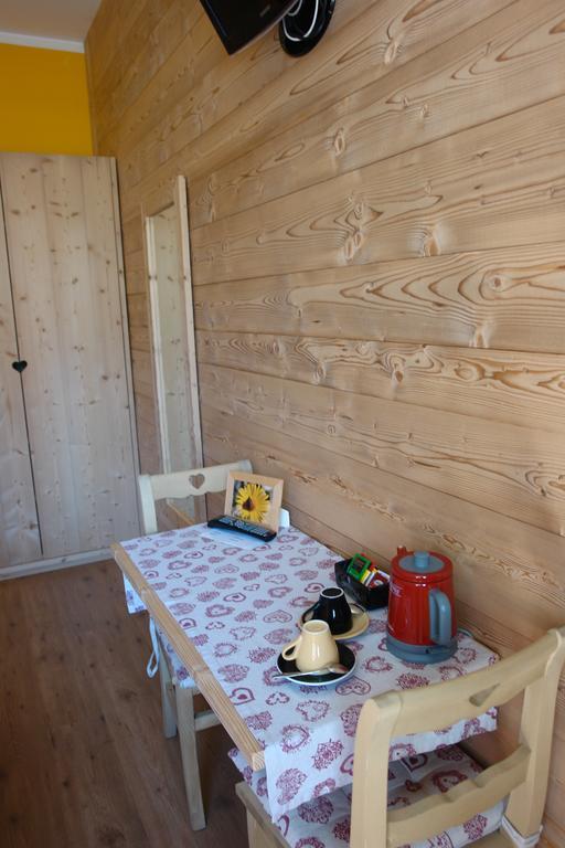 Albergo Rotenthal فورمازا الغرفة الصورة